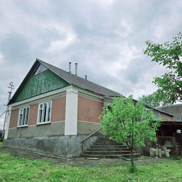 ТЕРМІНОВО Продається будинок (ПІВБУДИНКУ) у м. Полонне