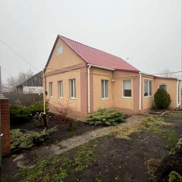 Продаж будинку в селі