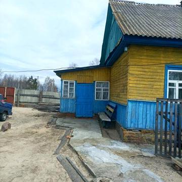 Гарний, великий будинок в селі