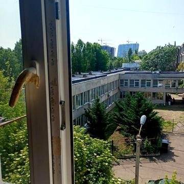 Своя, Французский бульвар, 58 м, 4/5 эт