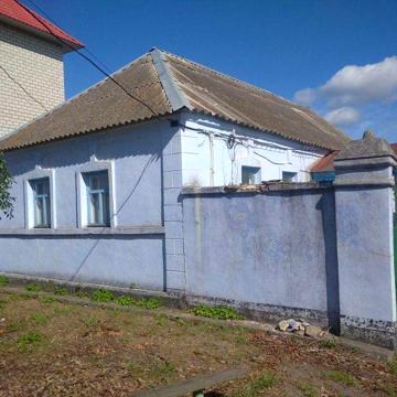 Продам будинок у центрі Матвіївки