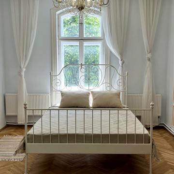 Левицького, 3
