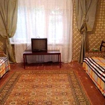продам двухкомнатную квартиру, бульвар Гвардейский