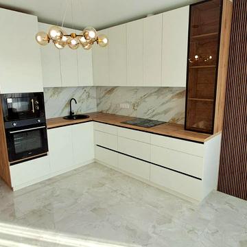Варненська вул., 29