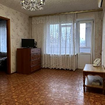 Смілянська вул., 87