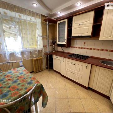 Довгострокова оренда 1к Квартира Андрія Первозванного вулиця