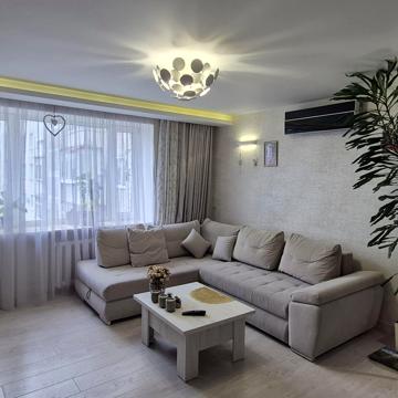 Соломії Крушельницької вул., 73