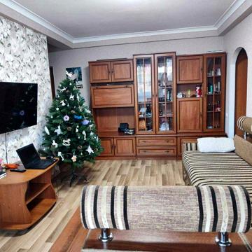 Продам свою 3-х кімнатну квартиру Правий берег