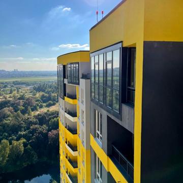 Кадетський Гай вул., 8