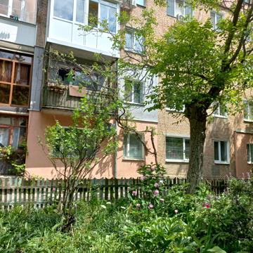 Академіка Корольова вул., 30