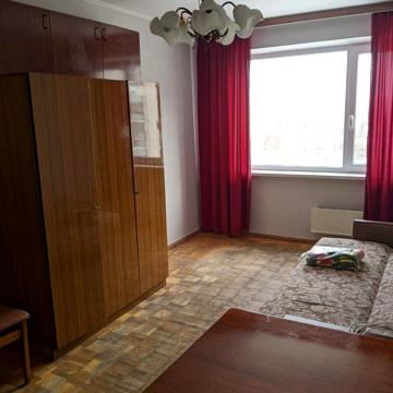 Олени Теліги вул., 43
