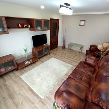 Захисників Маріуполя, 30