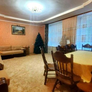 Гарнізонна вул., 4