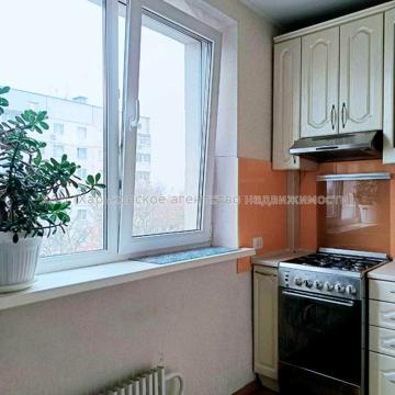 Олімпійська вул., 5