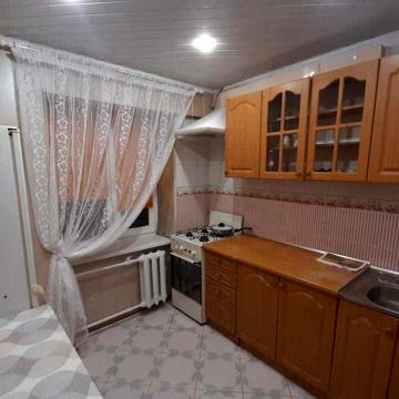 Оренда 2к.квартири Гузара 30. Соломянський
