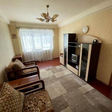 Продаж 3к квартири Канів ЦЕНТР міста вул.Захисників 4 (1 поверх,)