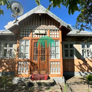 Продається житловий будинок смт Кути. Карпати. (63)