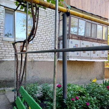 Продаж 1кімнатної квартири на 1/5.Під ремонт.