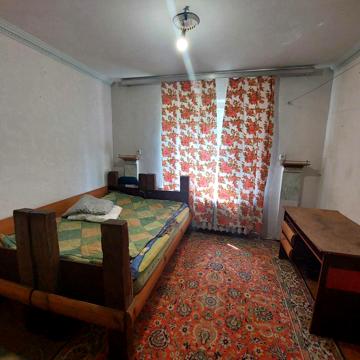 Європейського Союзу просп. (Правди), 64