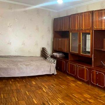 1-ком Оболонський, пр-т Рокосовського 3