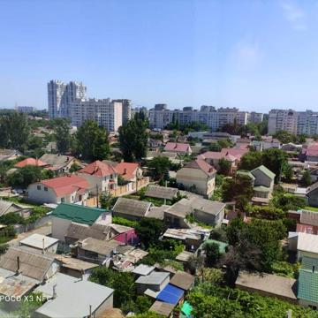 Тополина вул., 14