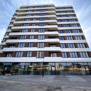 Продаж 3 кімнатної центр міста готова до ремонту