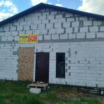 Смарагдоаый пер., 5
