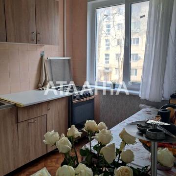 Олексія Вадатурського вул., 15