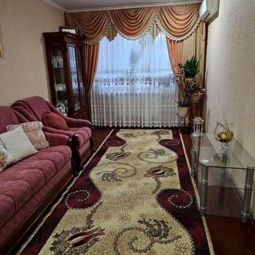Трикімнатна картира