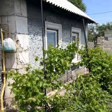 Продається будинок по вул. Батуринська