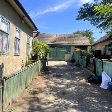 Частный дом с. Калчева (Болградский р-н) с огородом ТОРГ
