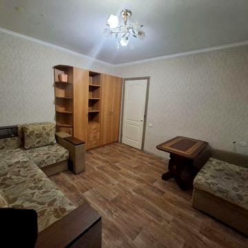 Продаж 1к квартири 27.9 кв. м на вул. Євгенія Логінова 40, кв. 1