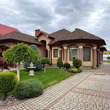 Продається будинок в Минаї