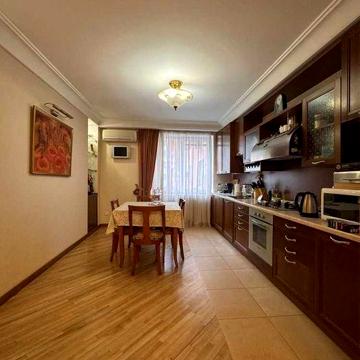 Продам 3-х ком 150м2  ЖК  Бригадная -Чекмарева  стиль и престиж ! ЖК Бригадная- Чекмарева
