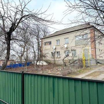 Продаж двоповерхової частини будинку