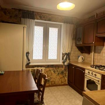 2 кімнатна квартира, пр.Небесної Сотні, 3 / 9 поверхового будинку