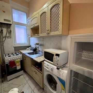 Продам в центрі 1 кімнатну квартиру є індивідуальне опалення