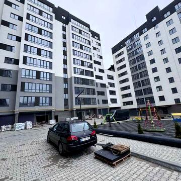 1к Виставка, ЖК Автобіографія