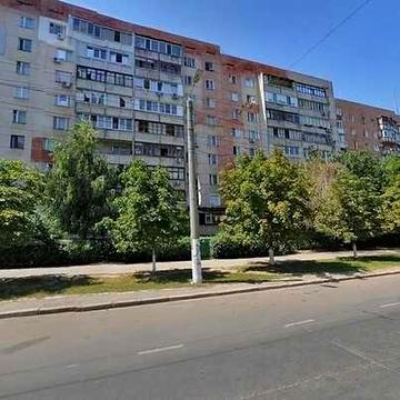 ! Продається 3-кімнатна квартира на Корольова 72 м²