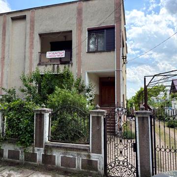 Оренда будинку на тривалий термін або продажа