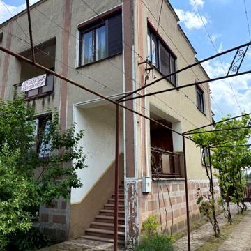 Оренда будинку на тривалий термін або продажа