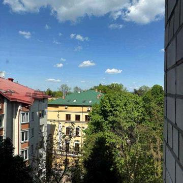 Продаж 3 кімнатної квартири вул. Моршинська ( Чупринки)