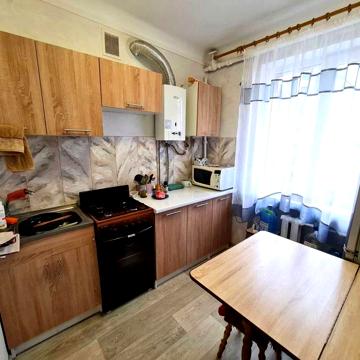 1 кім.кварт.в.Калнишевського(Левандівка)знах.тихому багат.зелен.місці