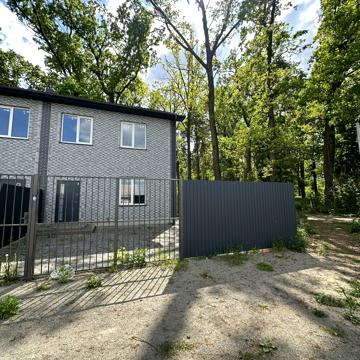 Києво-Мироцька вул., 133в