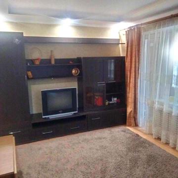 р Продам 2-кімнатну квартиру з ремонтом, меблями та технікою