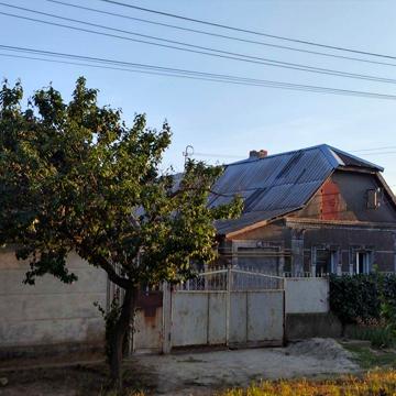 Продается уютный дом с качественным ремонтом, расположенный всего в 5