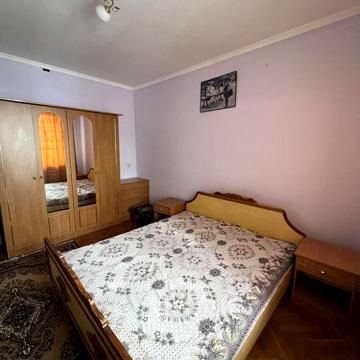 Оренда великої 4х кімнатної квартири