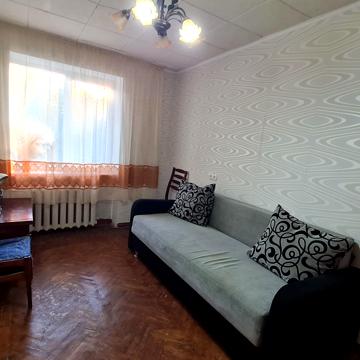 Середньофонтанська вул., 16