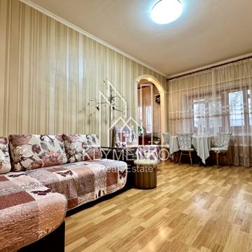 Сулеймана Стальського вул., 4