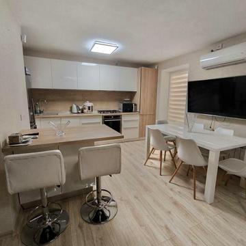 Продам 3-кімнатну квартиру